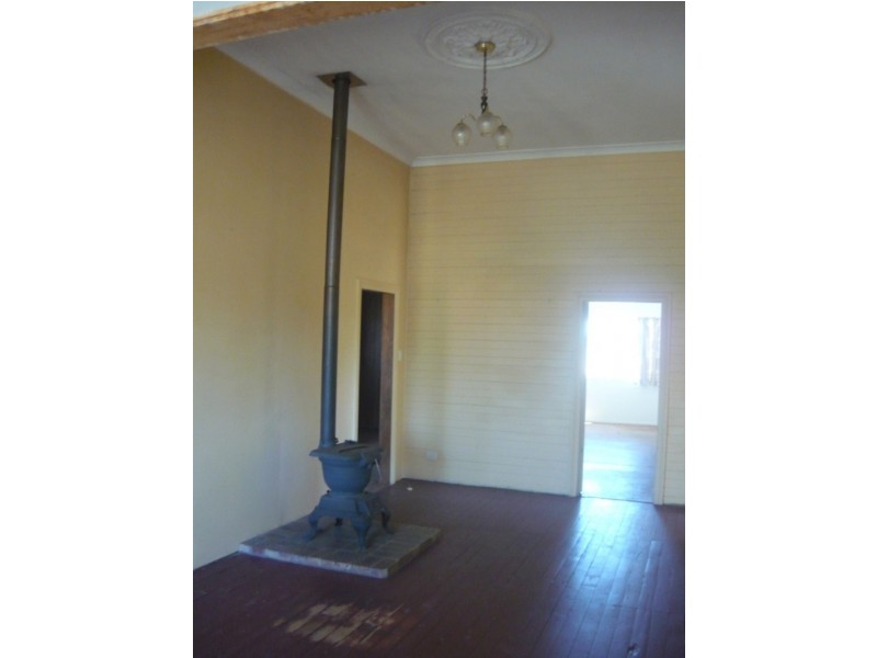 38672 Leichhardt Highway, Miles QLD 4415