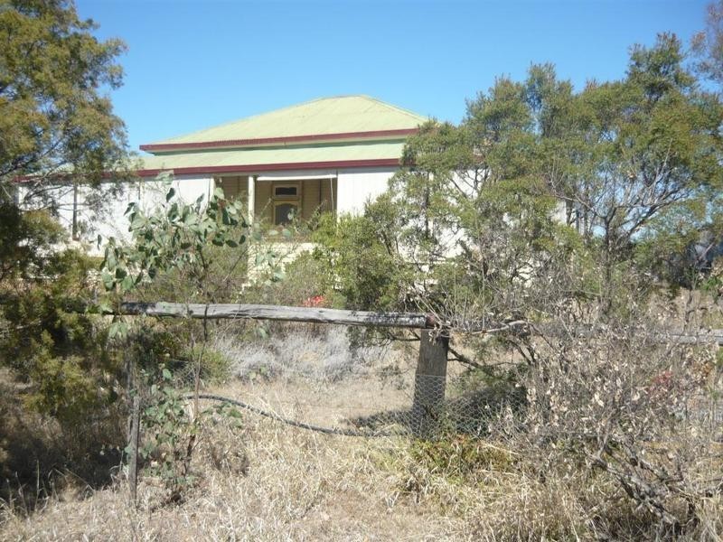 38672 Leichhardt Highway, Miles QLD 4415