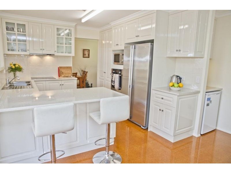 8 Warren Street, Chinchilla QLD 4413