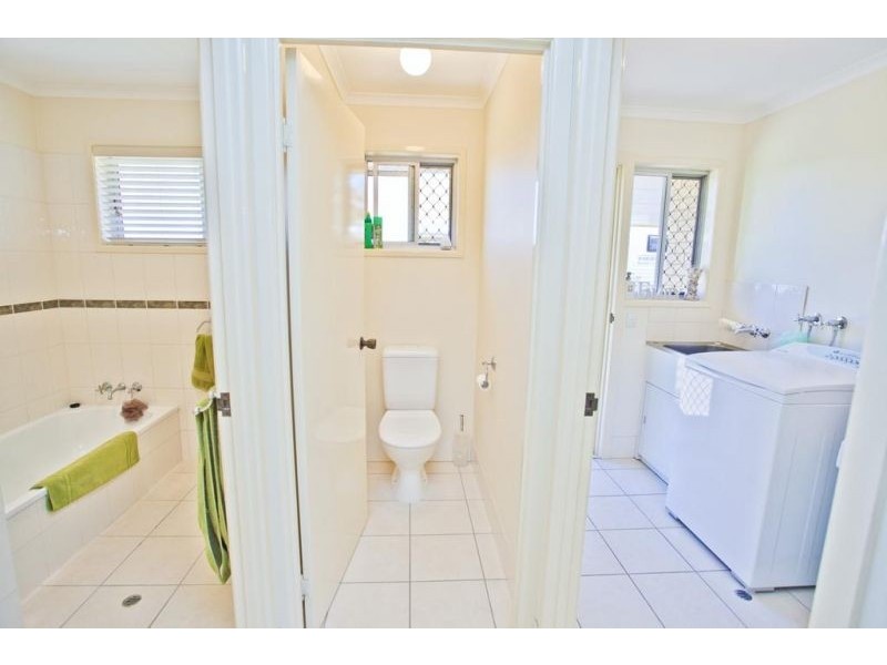 8 Warren Street, Chinchilla QLD 4413