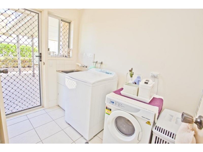 8 Warren Street, Chinchilla QLD 4413