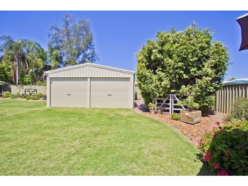 8 Warren Street, Chinchilla QLD 4413