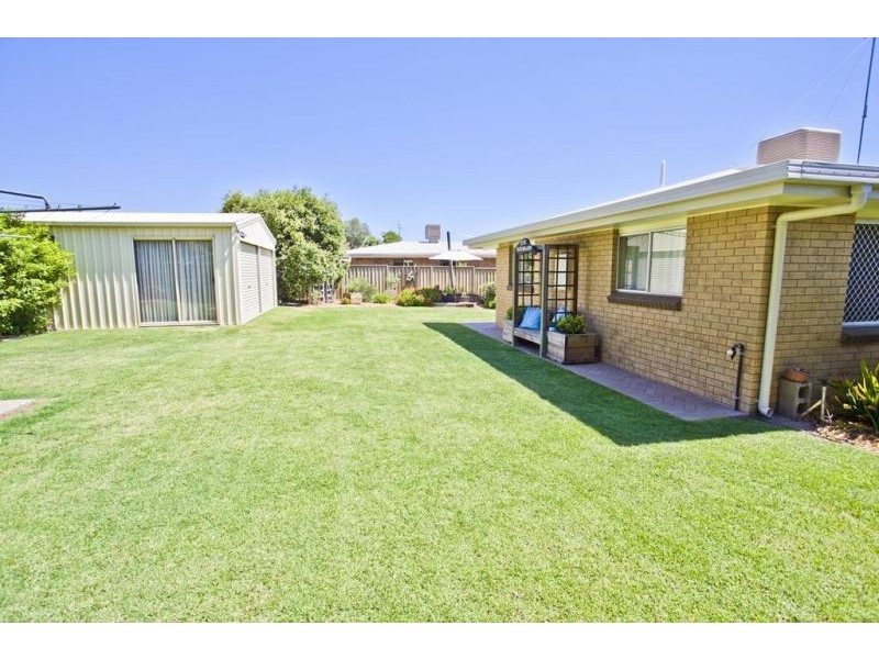 8 Warren Street, Chinchilla QLD 4413