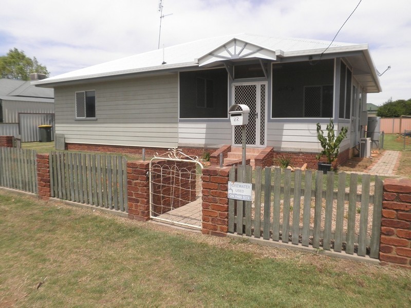 22 Evans St, Chinchilla QLD 4413