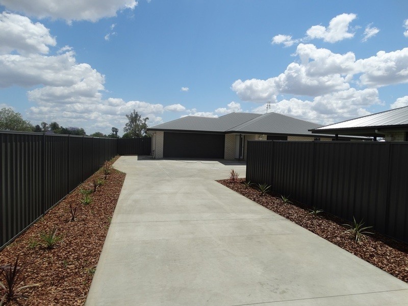 2/7 Dudley Street, Chinchilla QLD 4413