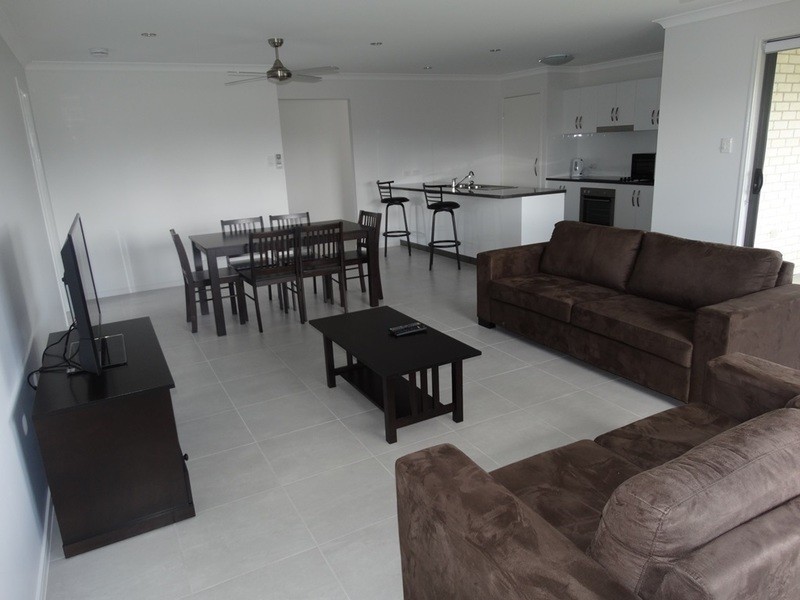 2/7 Dudley Street, Chinchilla QLD 4413