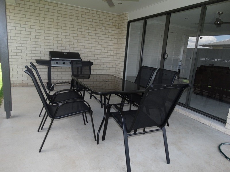 2/7 Dudley Street, Chinchilla QLD 4413