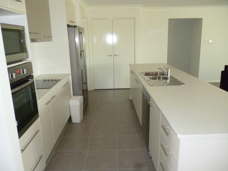 3 Cypress Pines Drive, Miles QLD 4415