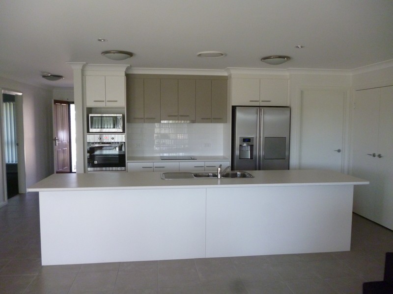 3 Cypress Pines Drive, Miles QLD 4415