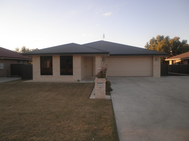 11 Layne Crescent, Chinchilla QLD 4413