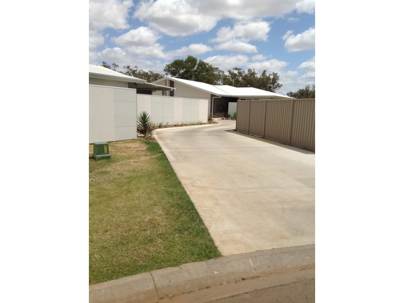 2/1 Sheridan Street, Chinchilla QLD 4413