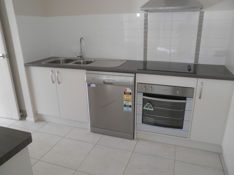 2/1 Sheridan Street, Chinchilla QLD 4413