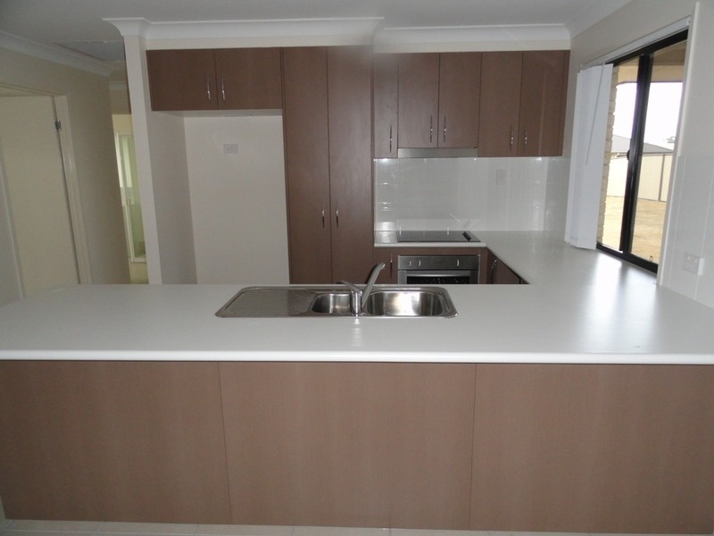 13 Gower St, Chinchilla QLD 4413