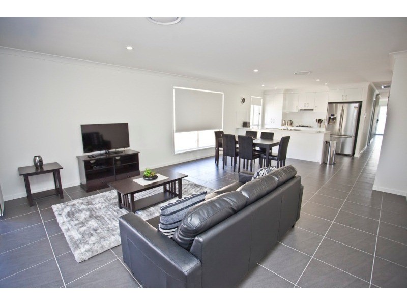 47 Acacia Drive, Miles QLD 4415