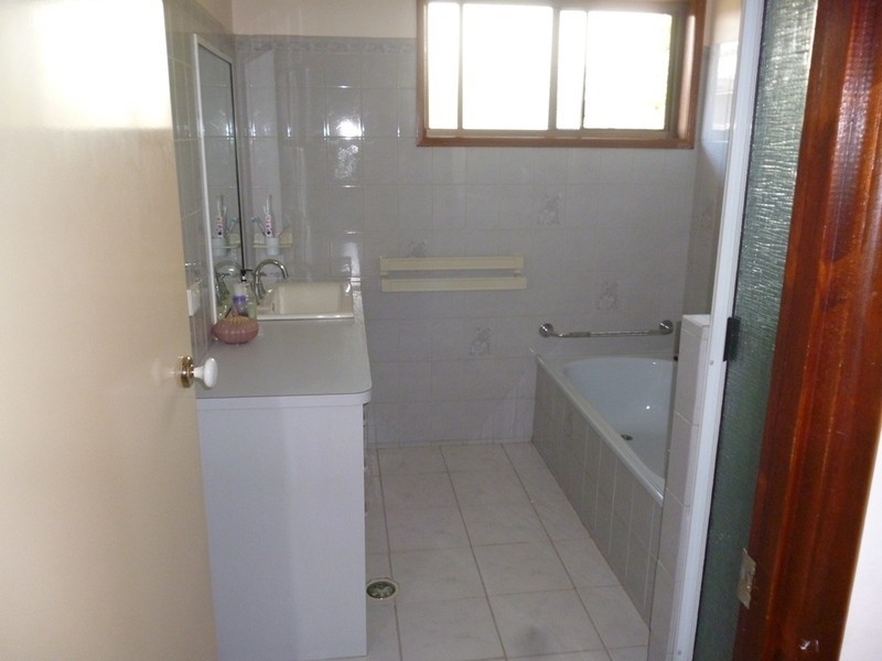 47  King St, Chinchilla QLD 4413