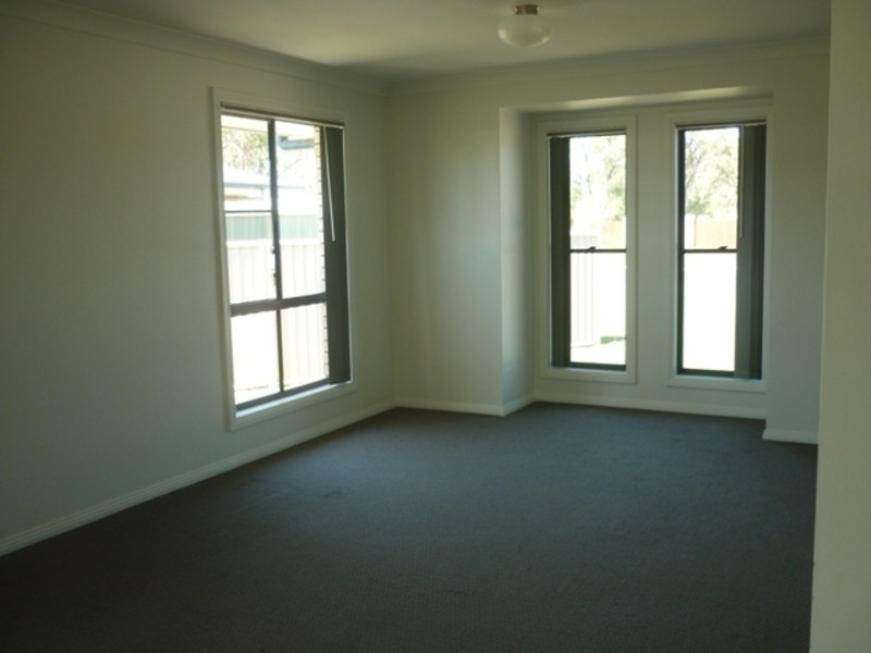 4  Sommerfeld Crescent, Chinchilla QLD 4413