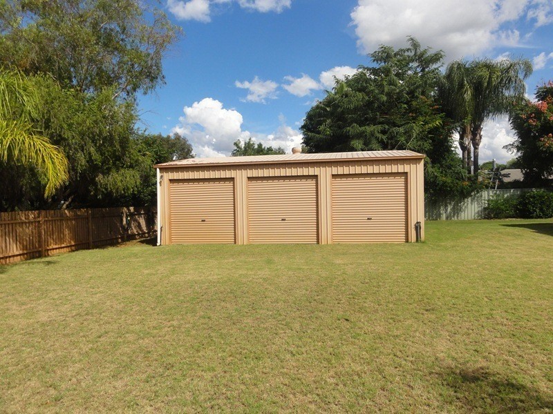 33 Beasley Street, Chinchilla QLD 4413