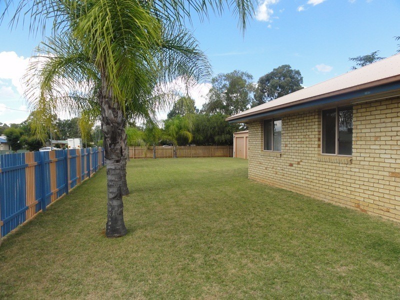 33 Beasley Street, Chinchilla QLD 4413