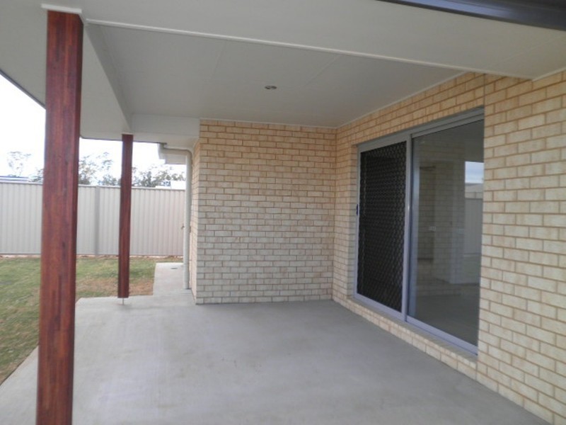 23 Gleeson Street, Chinchilla QLD 4413