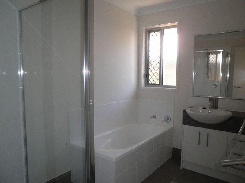 16 Pilkington St, Chinchilla QLD 4413