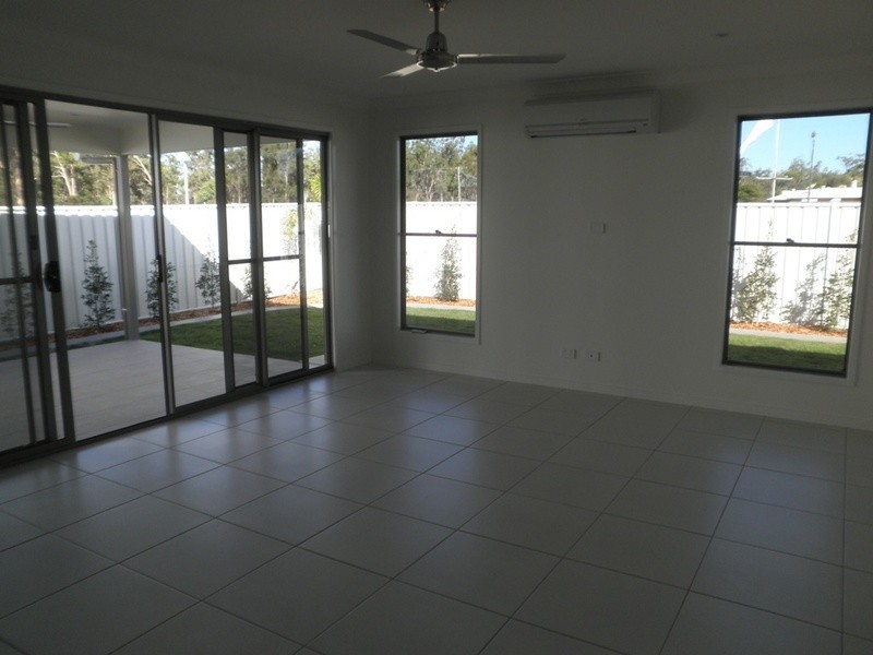 2/11 Church Street, Chinchilla QLD 4413