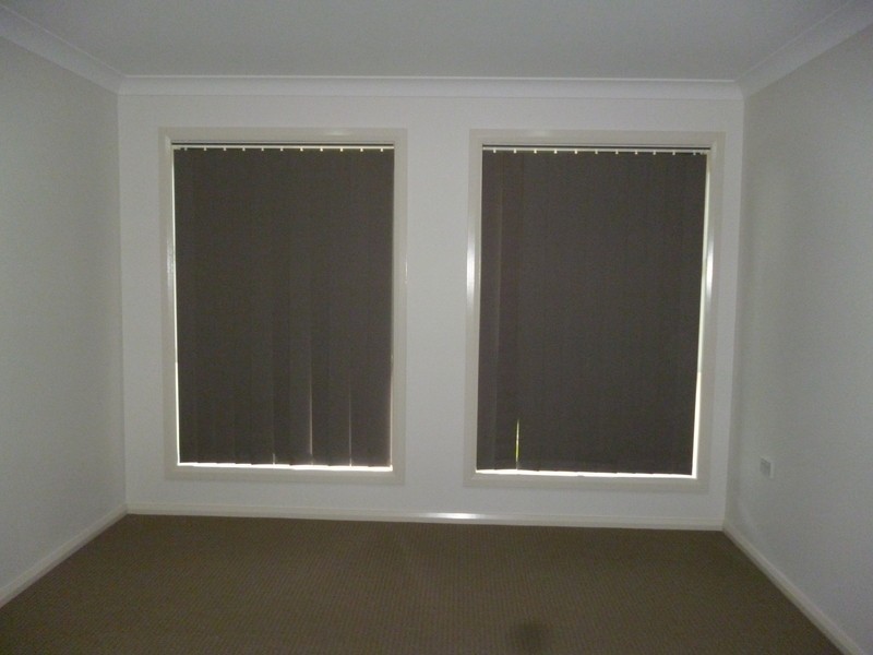 8 Cypress Pines Drive, Miles QLD 4415