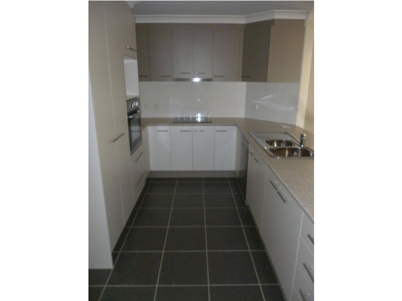 12 Cypress Pines Dr, Miles QLD 4415