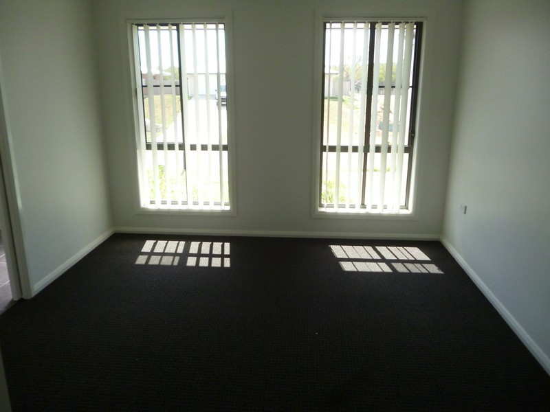 12 Cypress Pines Dr, Miles QLD 4415