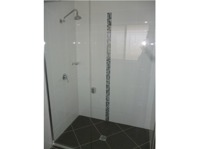 12 Cypress Pines Dr, Miles QLD 4415