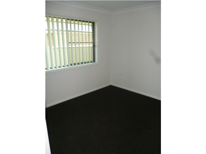 12 Cypress Pines Dr, Miles QLD 4415