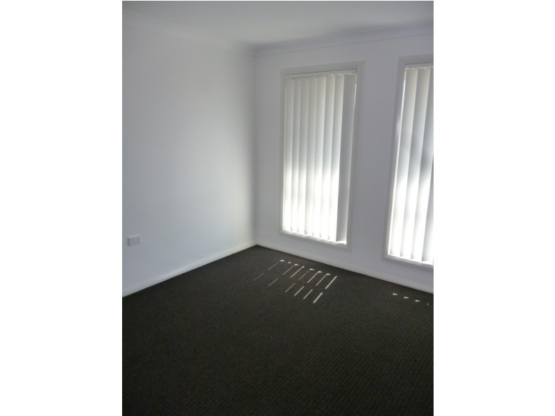 14 Cypress Pines Dr, Miles QLD 4415