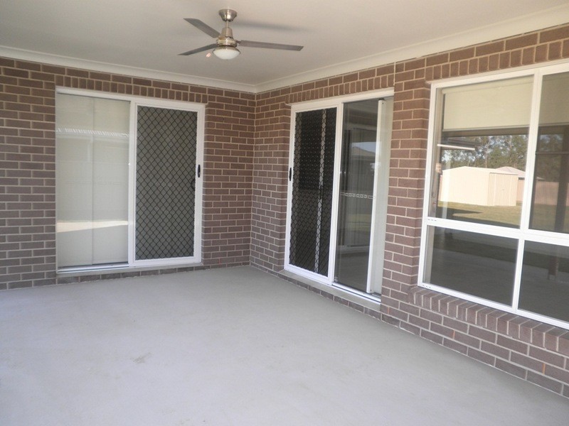 18 Cypress Pines Drive, Miles QLD 4415