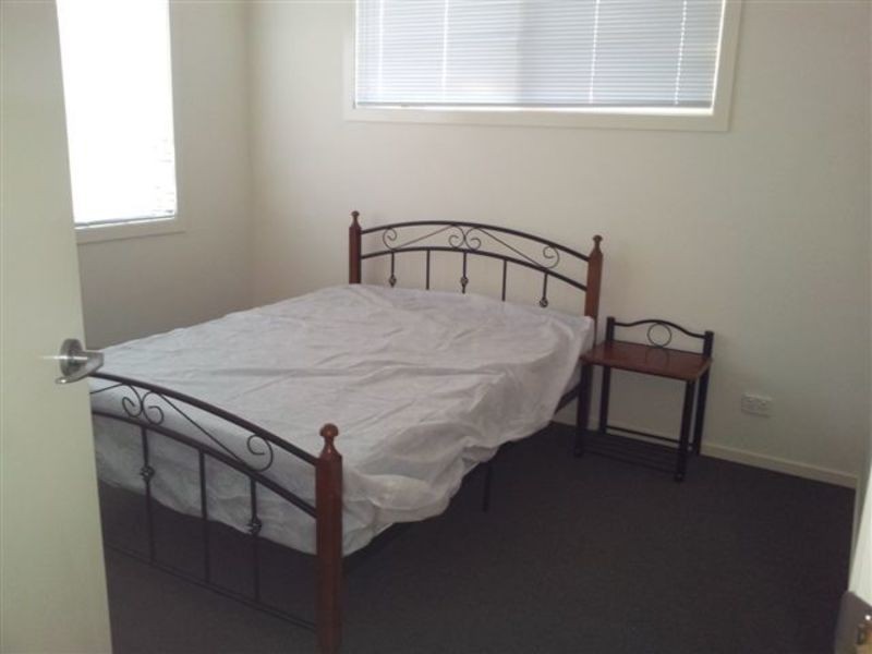 5 McAuliffe St, Miles QLD 4415