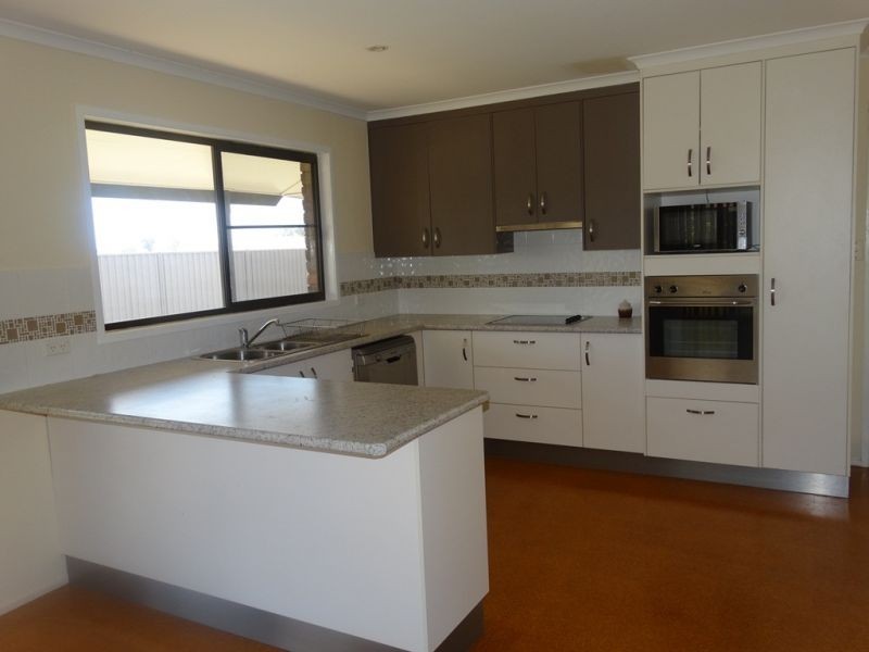 25 Price Street, Chinchilla QLD 4413