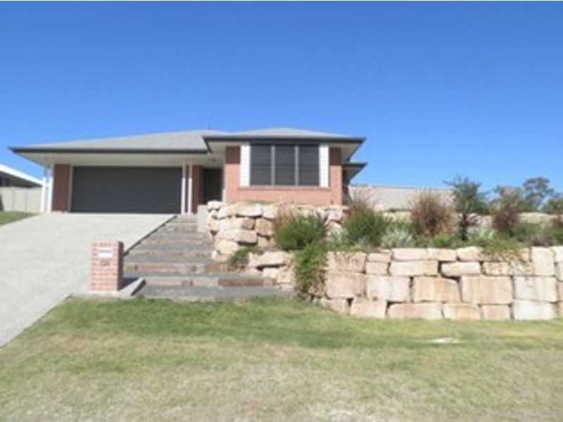 151 Cypress Pines Drive, Miles QLD 4415