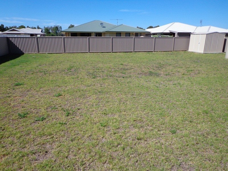 40 Sommerfeld Cres, Chinchilla QLD 4413