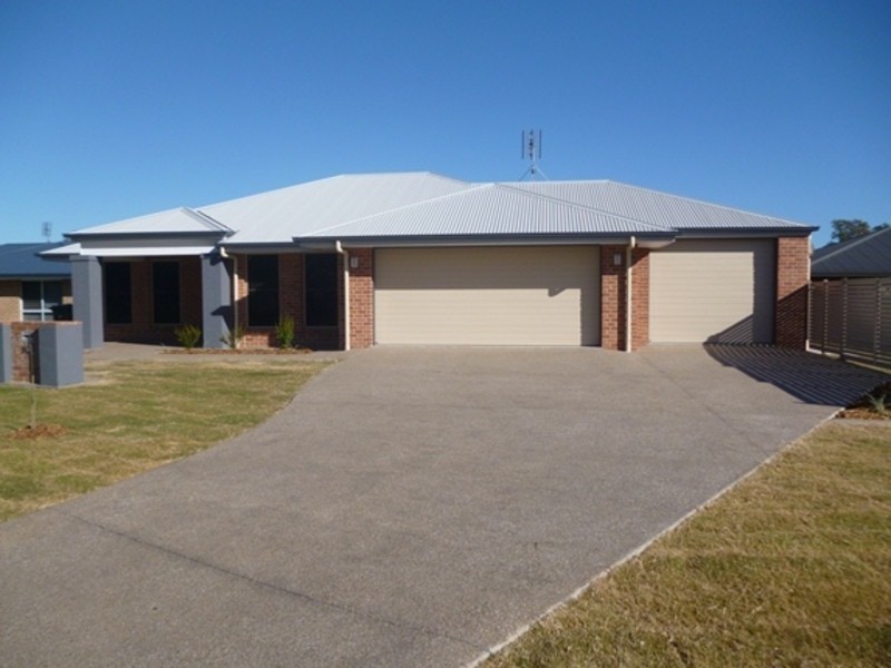 70 Sommerfeld Crescent, Chinchilla QLD 4413