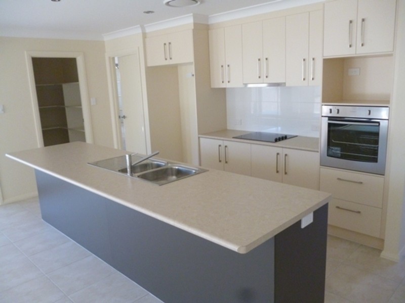 70 Sommerfeld Crescent, Chinchilla QLD 4413