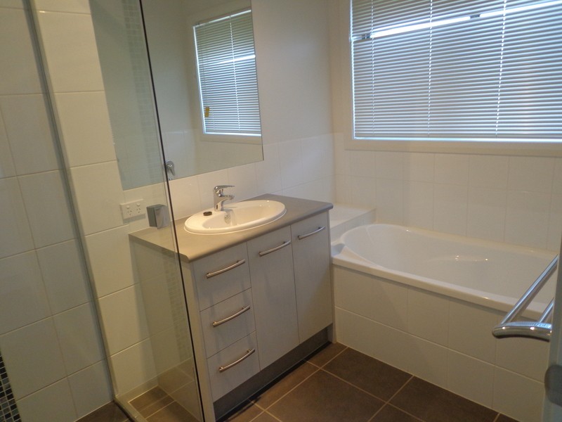 7-9/C Gower Street, Chinchilla QLD 4413