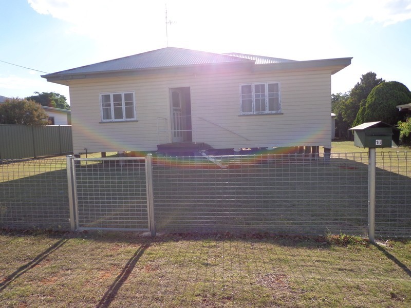 10 Atkins Street, Chinchilla QLD 4413