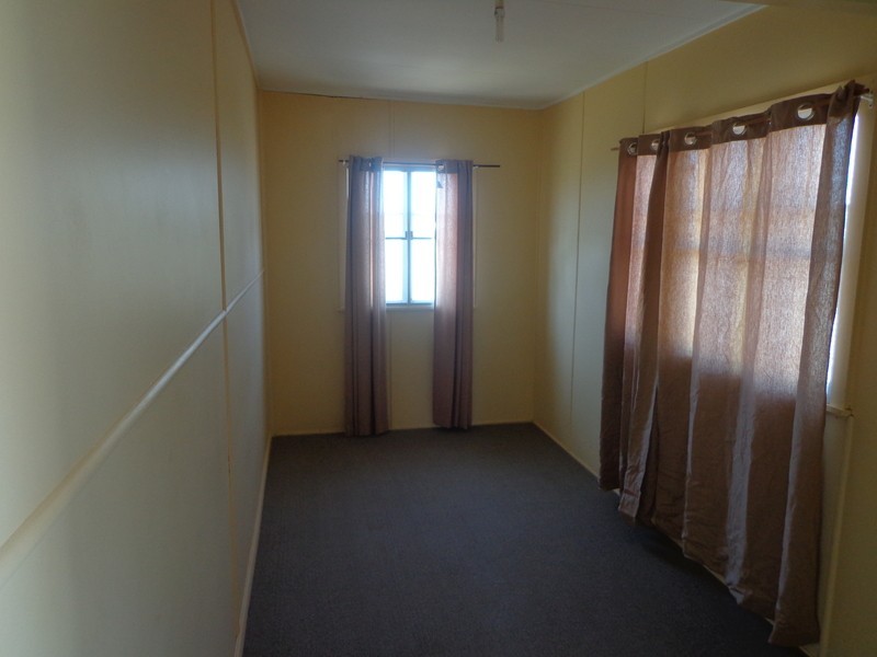 10 Atkins Street, Chinchilla QLD 4413