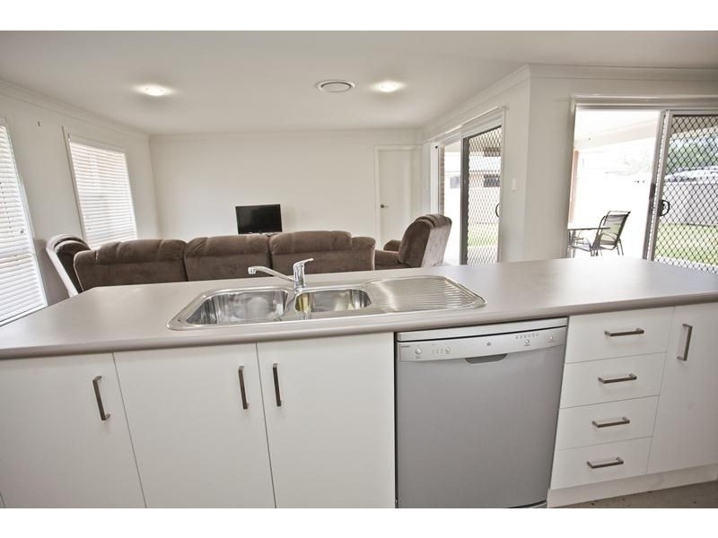 2 Sommerfeld Crescent, Chinchilla QLD 4413