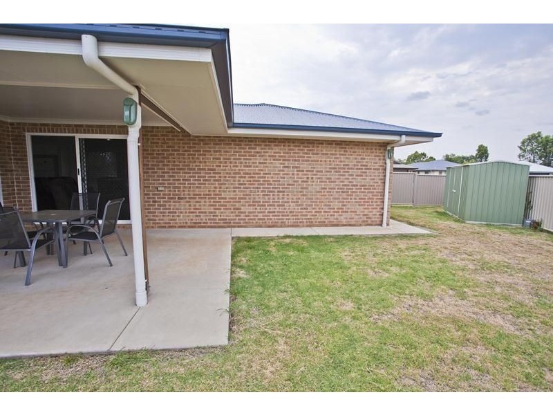 2 Sommerfeld Crescent, Chinchilla QLD 4413