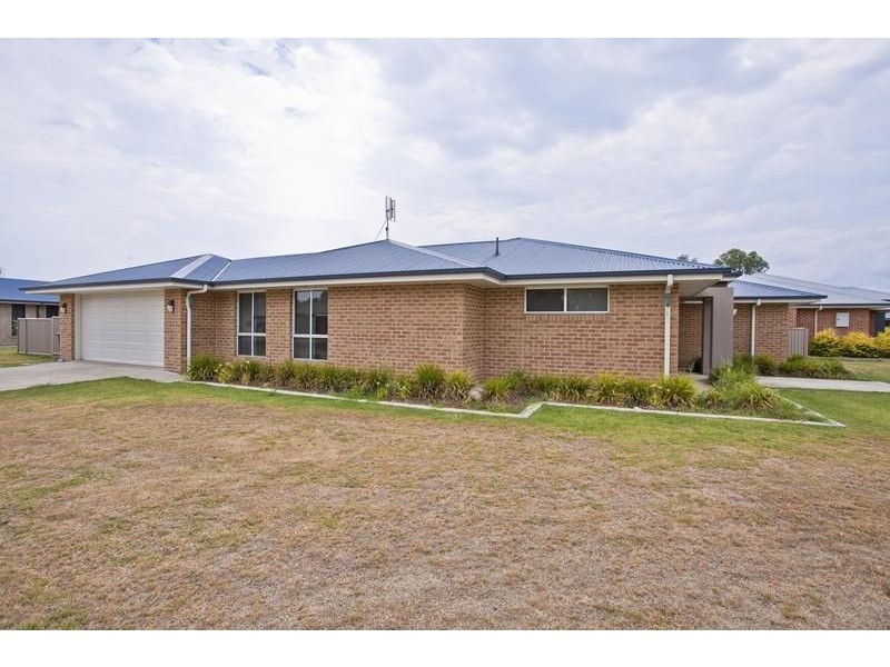 2 Sommerfeld Crescent, Chinchilla QLD 4413