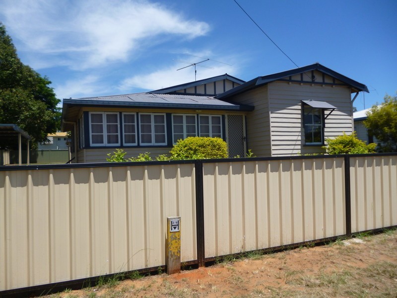 12 Wambo Street, Chinchilla QLD 4413