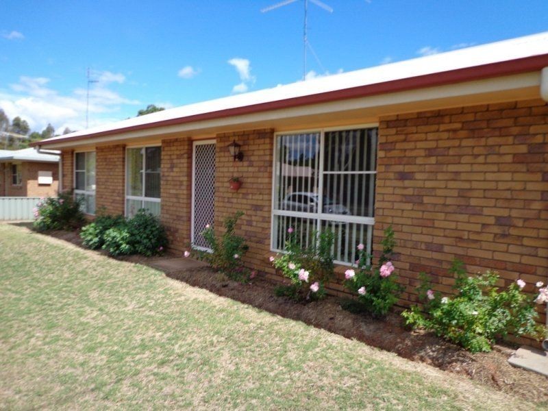 10 McIntyre Street, Chinchilla QLD 4413