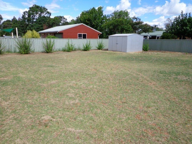 10 McIntyre Street, Chinchilla QLD 4413