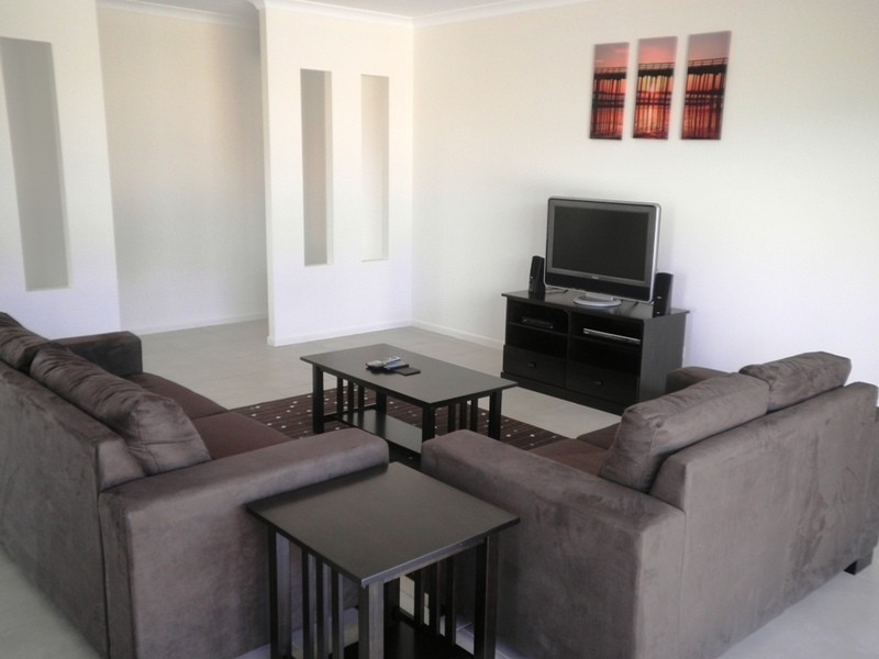 2 Irwin Street, Chinchilla QLD 4413