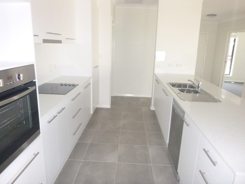 2 Parker Place, Chinchilla QLD 4413