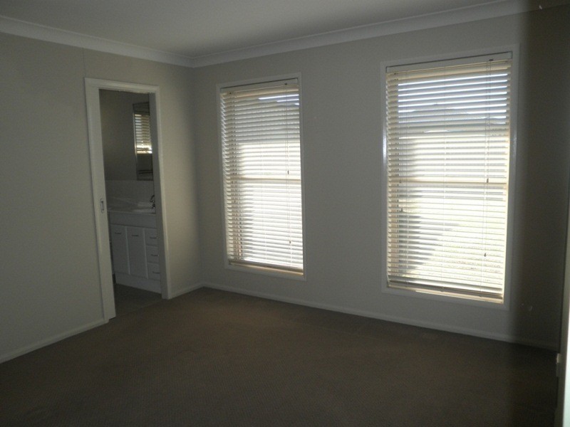 6 McKenzie Street, Chinchilla QLD 4413